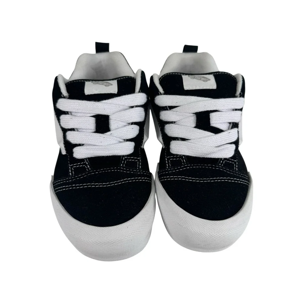 Vans Knu Skool VN0009QC6BT Junior Size 5.5 No Box